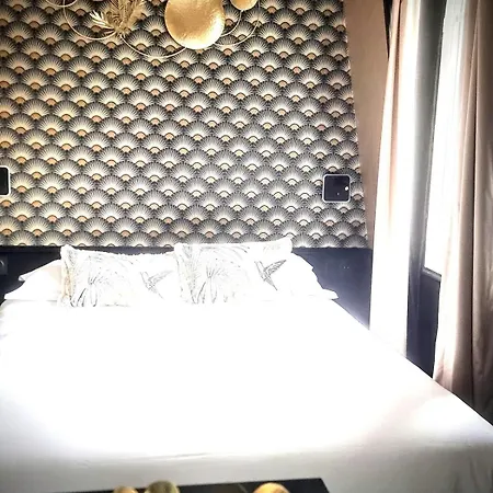 Chic & Cosy Eiffel Tower - Champs Elysees