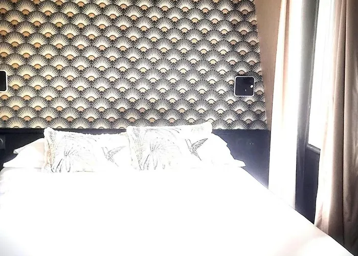 Chic & Cosy Eiffel Tower - Champs Elysees